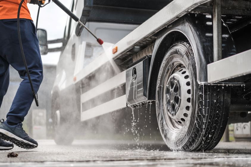 Heavy vehicle washing